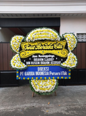 Papan Bunga Duka di Sumpur Kudus